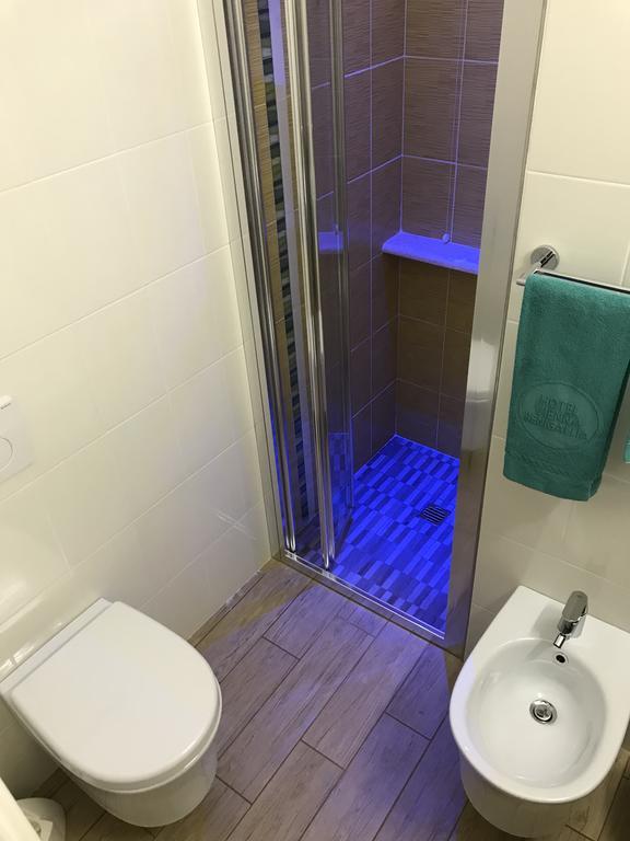 Hotel Vienna Senigallia Kültér fotó