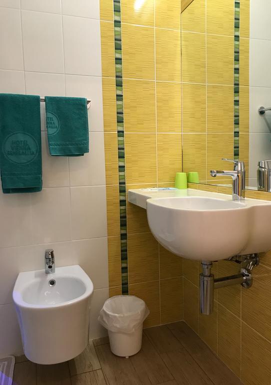 Hotel Vienna Senigallia Kültér fotó